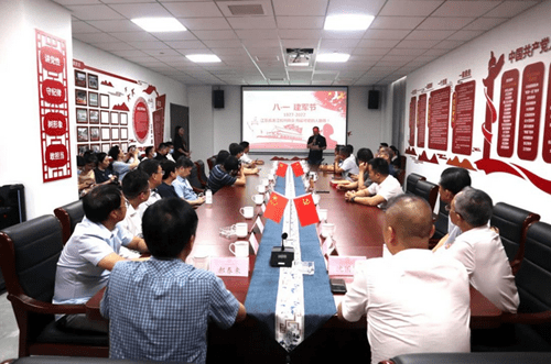 澳思泰黨員參加“八一”節慶祝活動